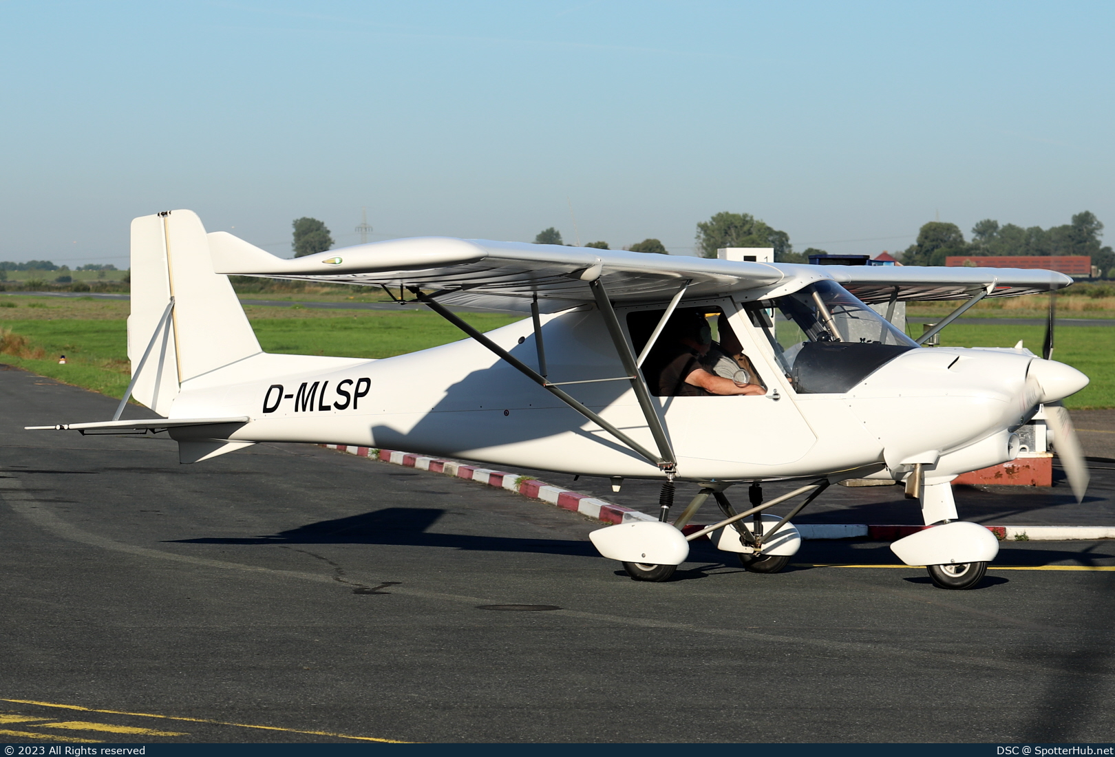 Photo of D-MLSP - Comco Ikarus C42 C operated by Private