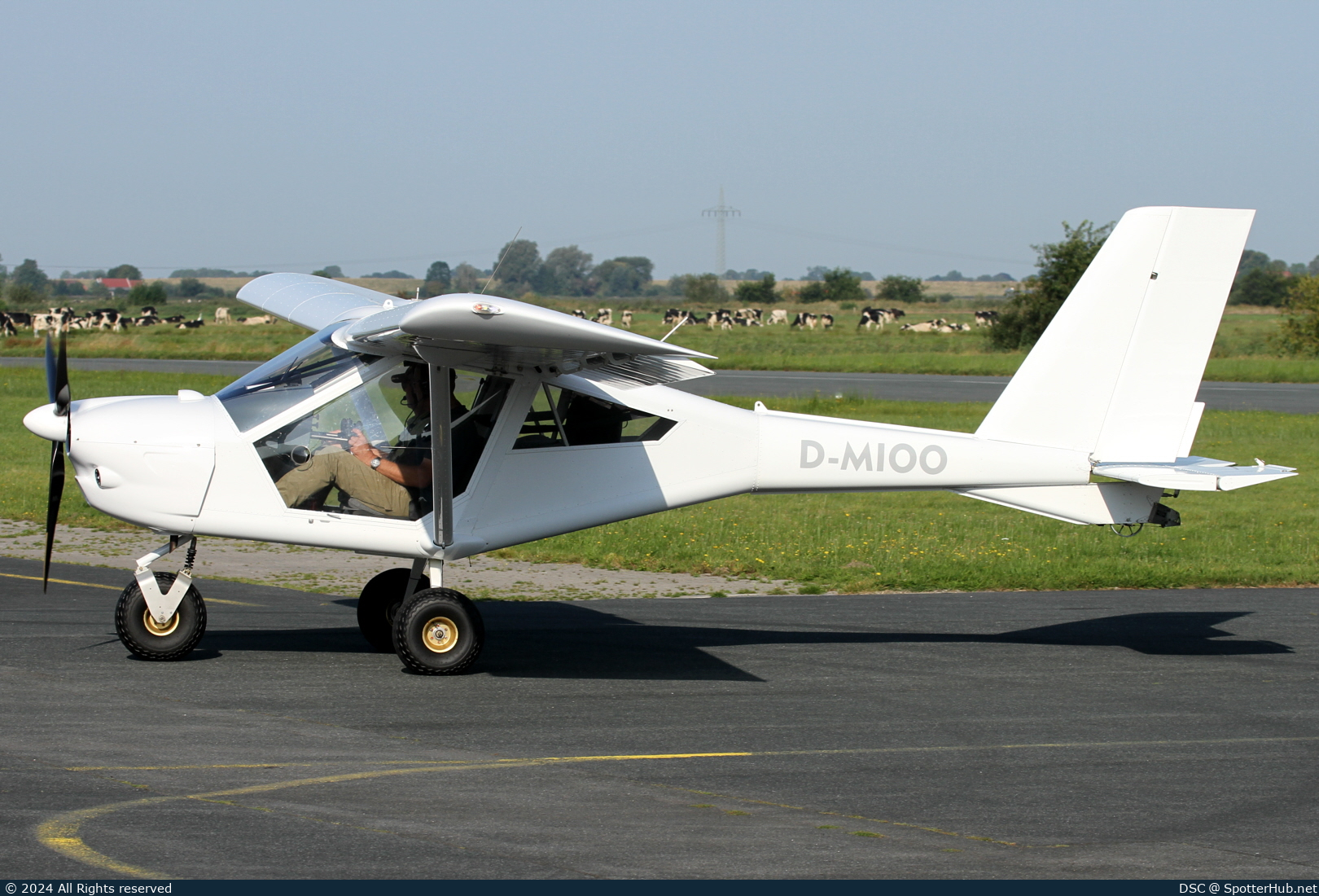 Photo of D-MIOO - Aeroprakt A-22L2 operated by Private