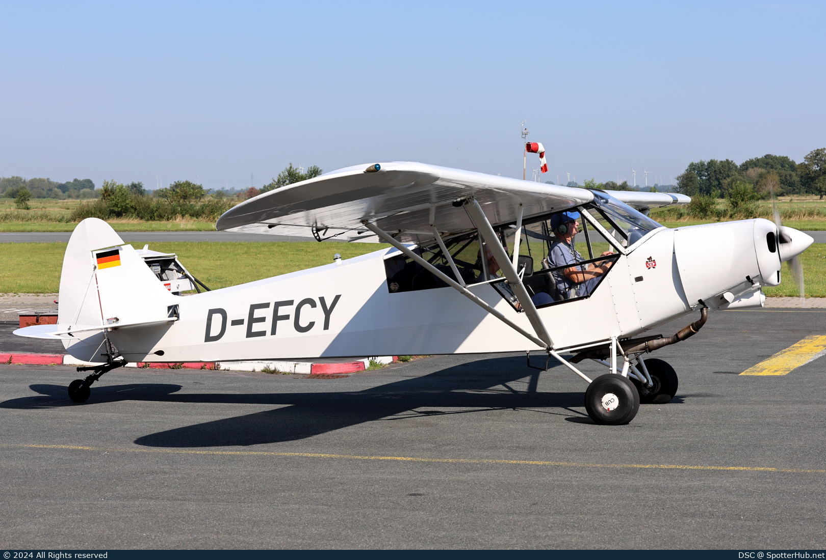 Photo of D-EFCY - Piper PA-18-150 Super Cub operated by Aero-Club Mülheim an der Ruhr