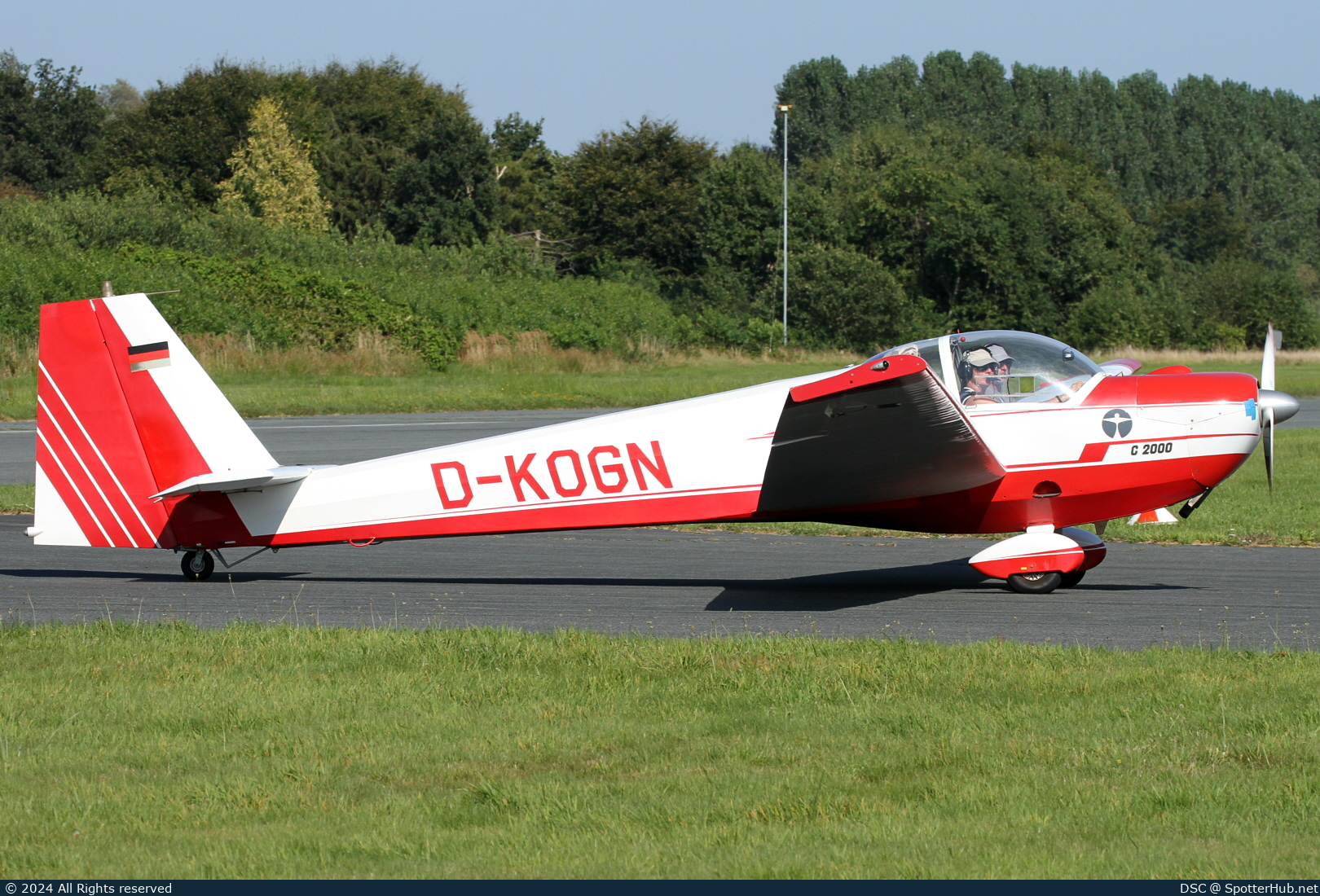 Photo of D-KOGN - Scheibe SF 25C Falke 2000 operated by Private