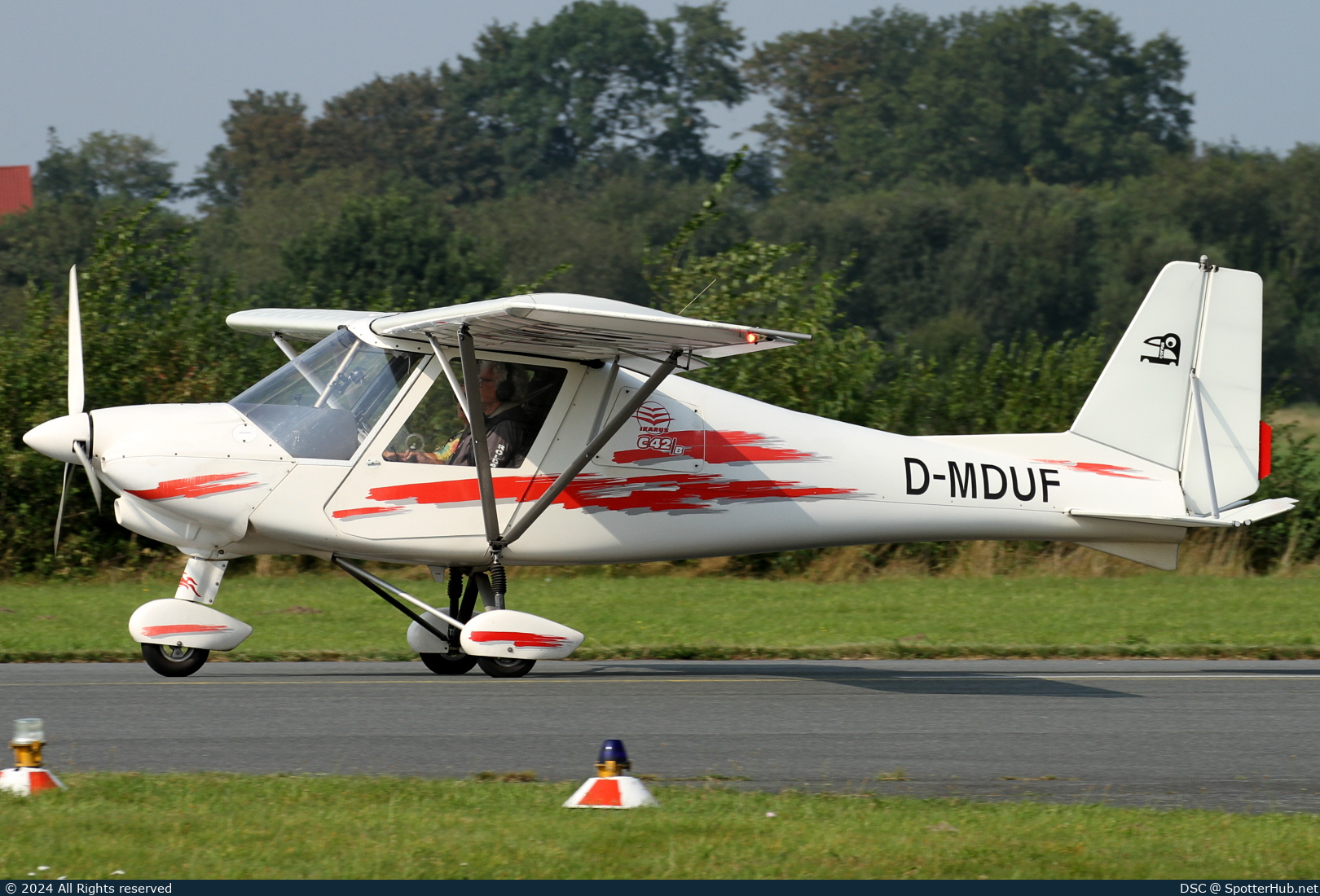Photo of D-MDUF - Comco Ikarus C42 B operated by Private