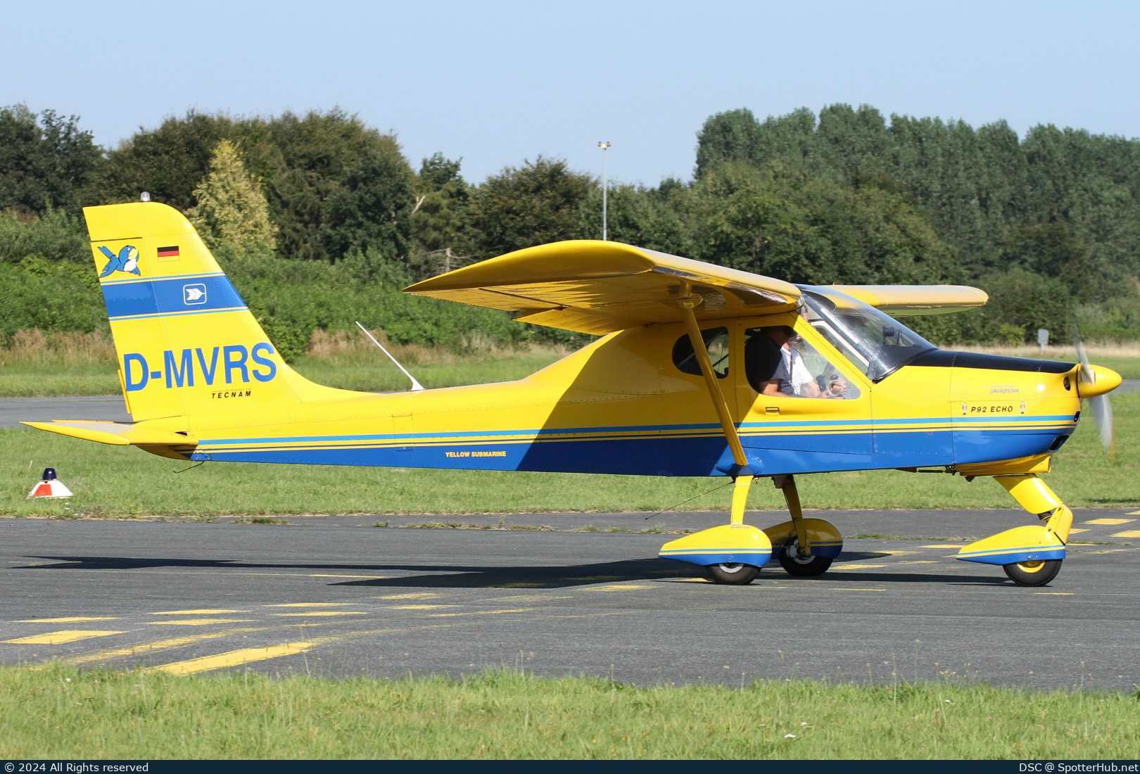 Photo of D-MVRS - Tecnam P92 Echo operated by Private