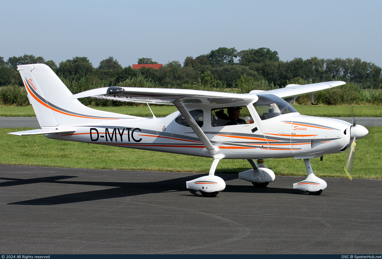 Photo of D-MYTC - TL Ultralight TL-3000 Sirius operated by Flugsportclub Heide-Büsum