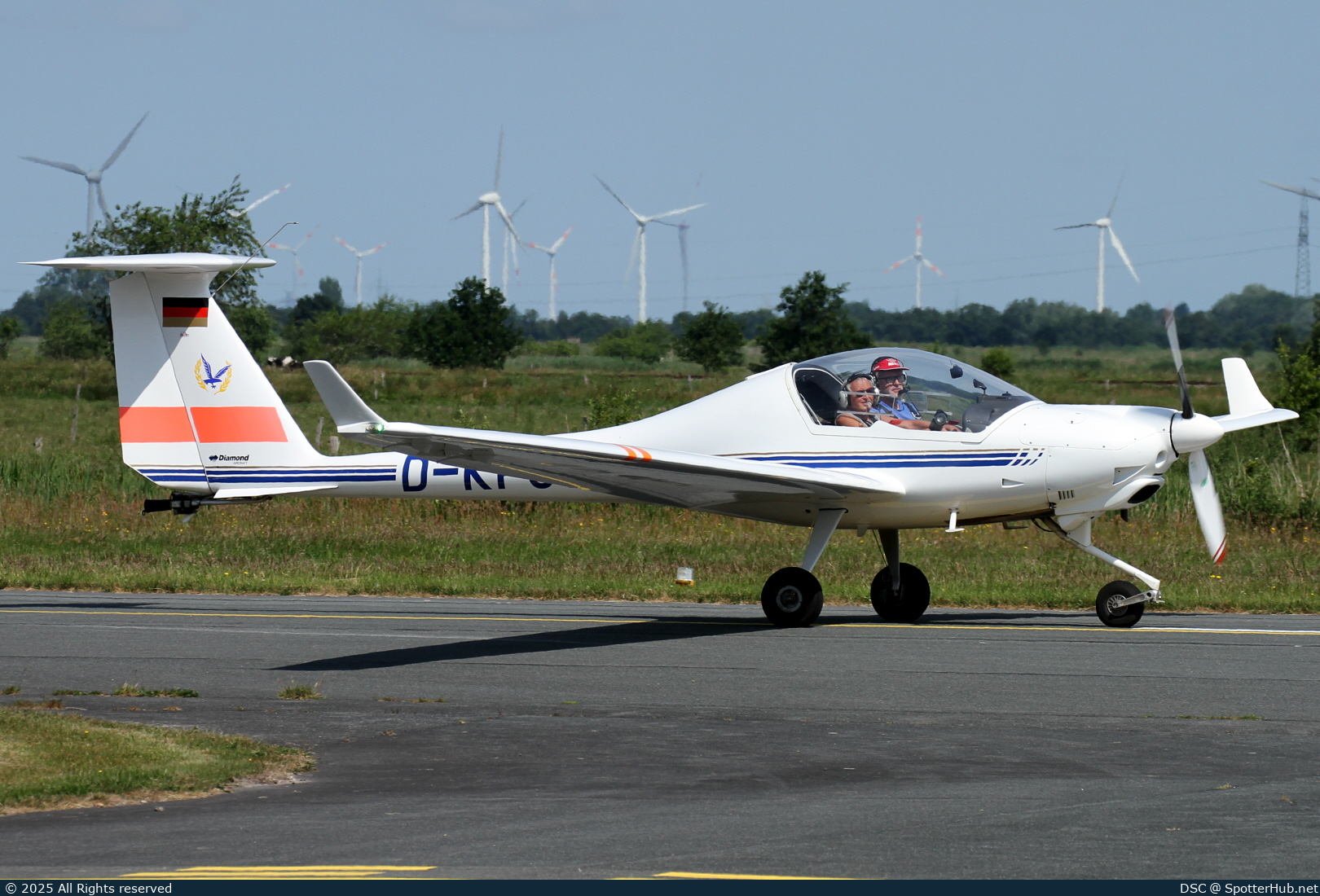 Photo of D-KPCC - Diamond HK36TTC Super Dimona operated by Luftsport-Club Marienberg