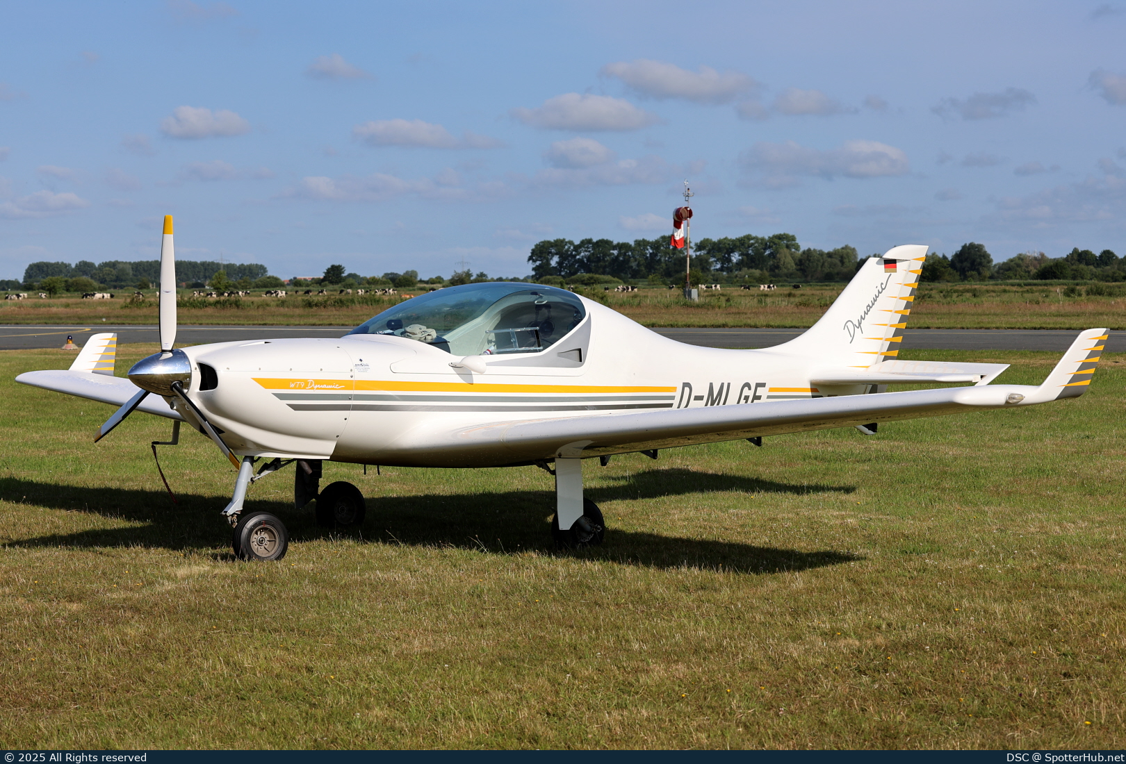 Photo of D-MLGE - AeroSpool WT9 Dynamic operated by Private