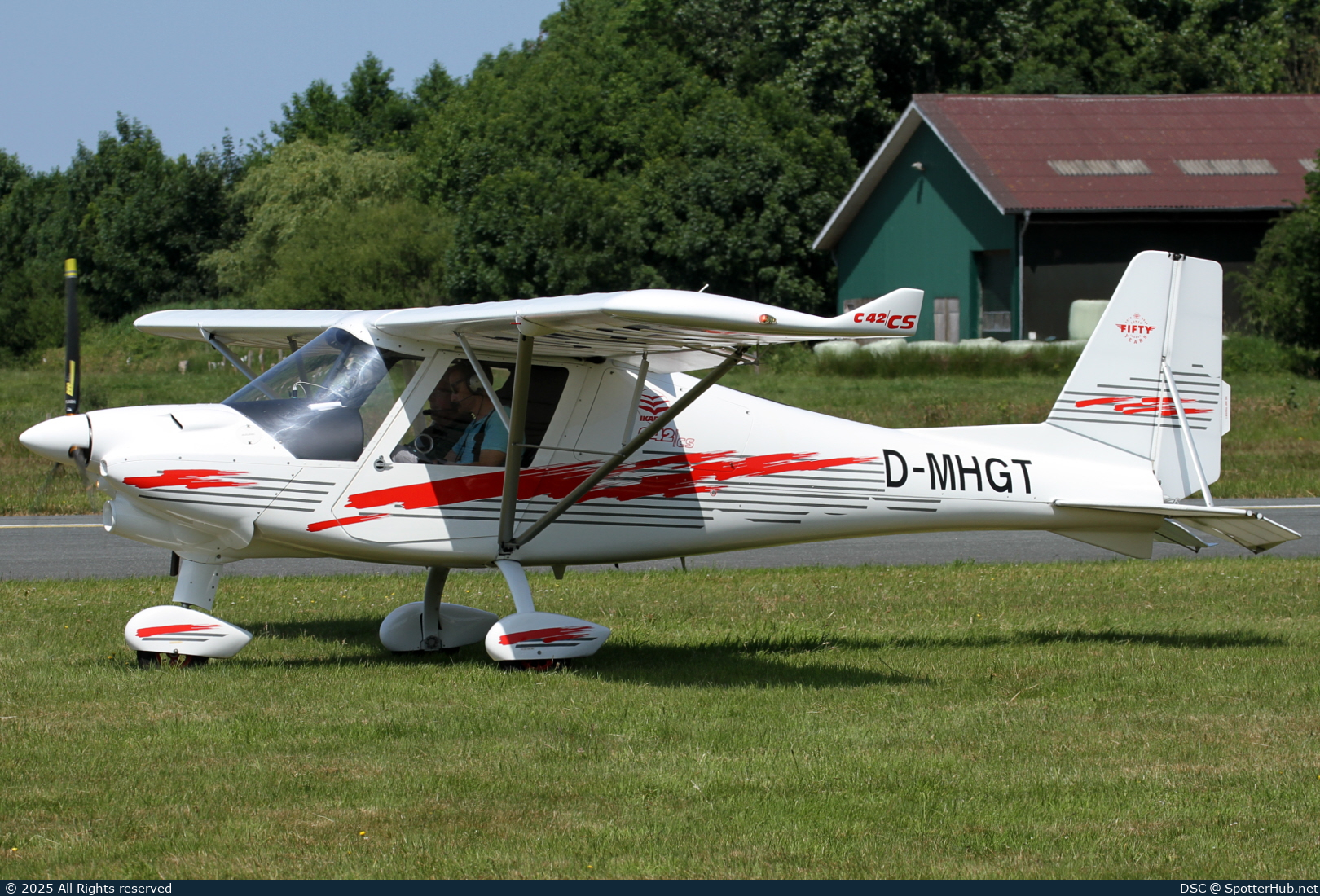Photo of D-MHGT - Comco Ikarus C42 CS operated by Private