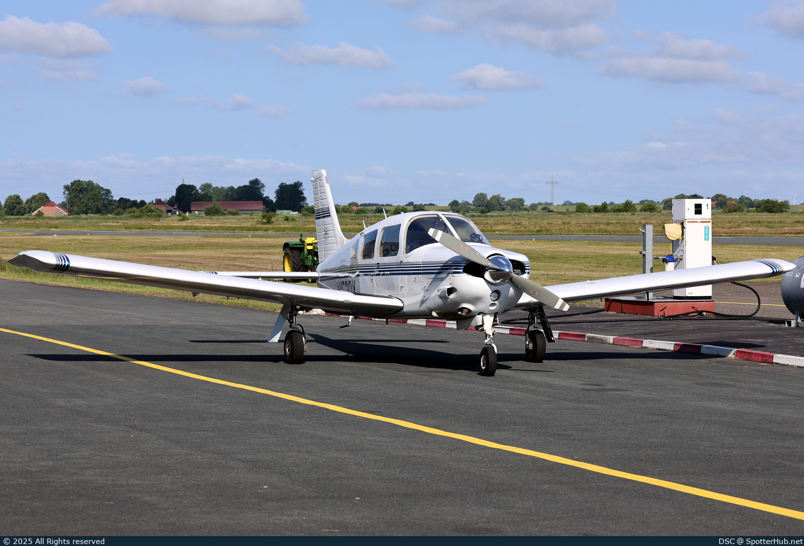 Photo of N1530X - Piper PA-28R-200 Cherokee Arrow II operated by Private