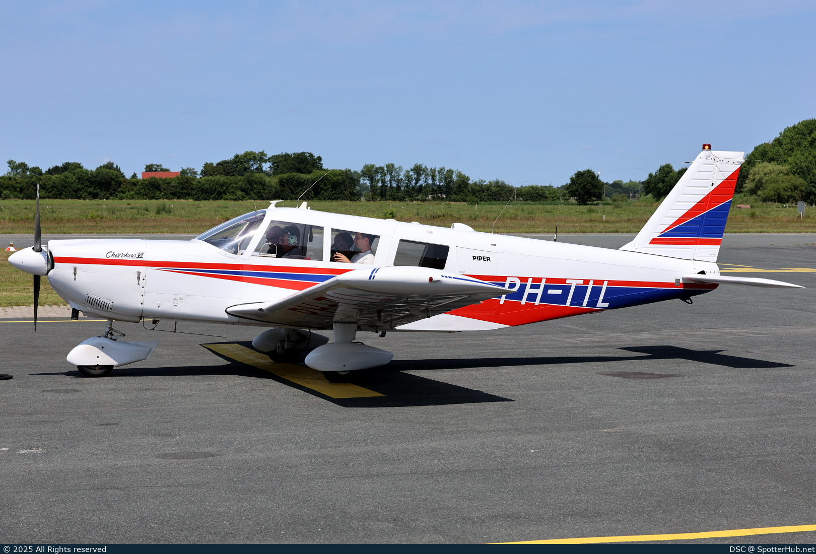 Photo of PH-TIL - Piper PA-32-260 Cherokee Six operated by Private