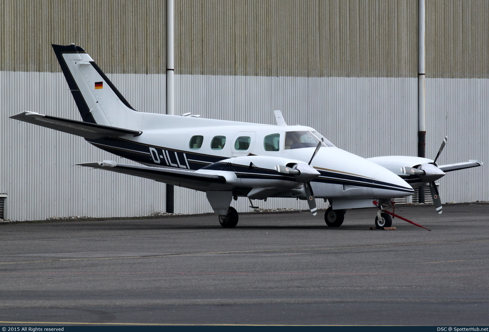 Photo of D-ILLI - Beechcraft B60 Duke operated by Private