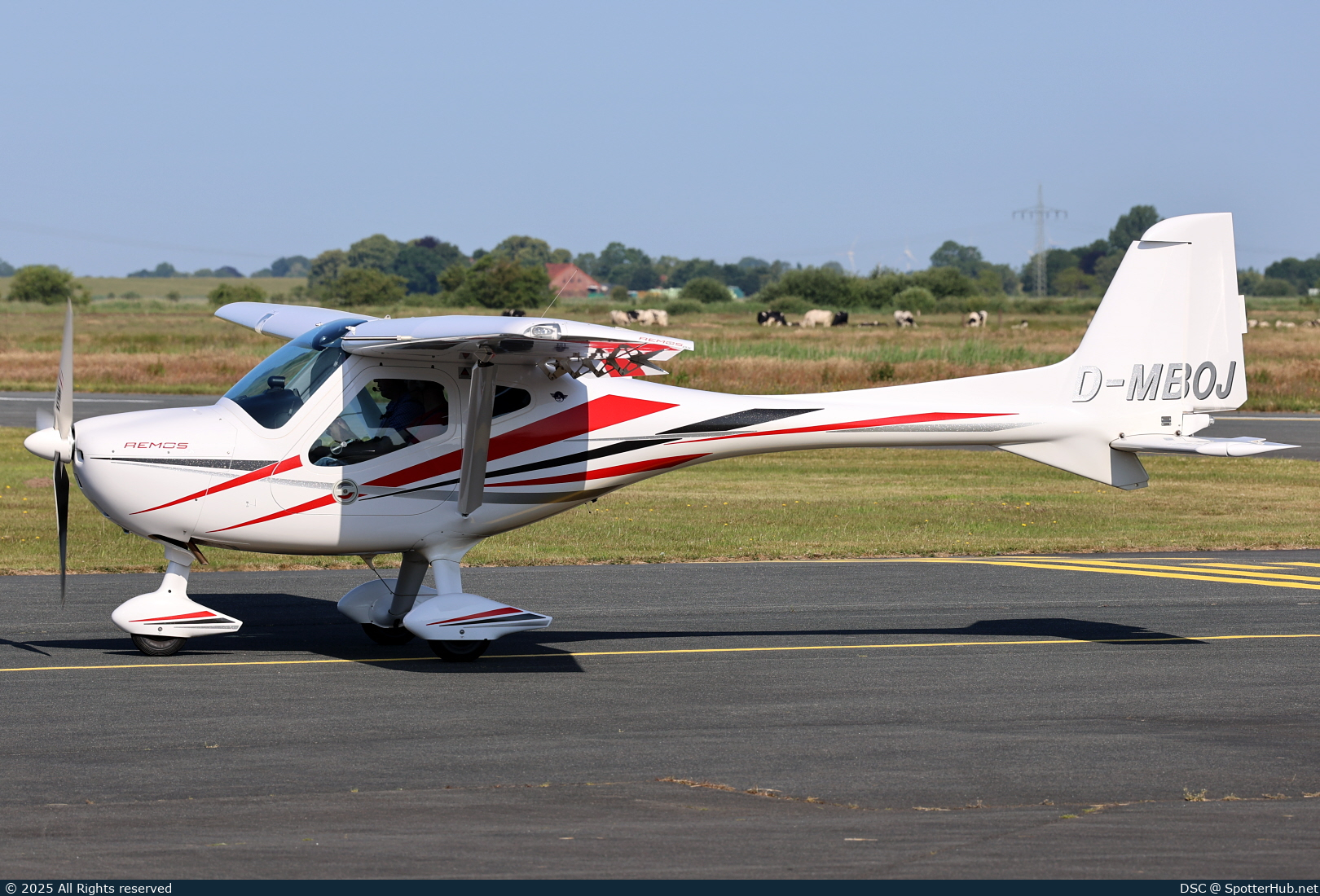 Photo of D-MBOJ - Remos GX operated by Private