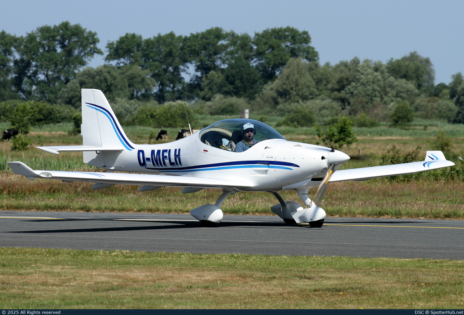 Photo of D-MFLH - FK-Lightplanes FK14 B Polaris operated by Private