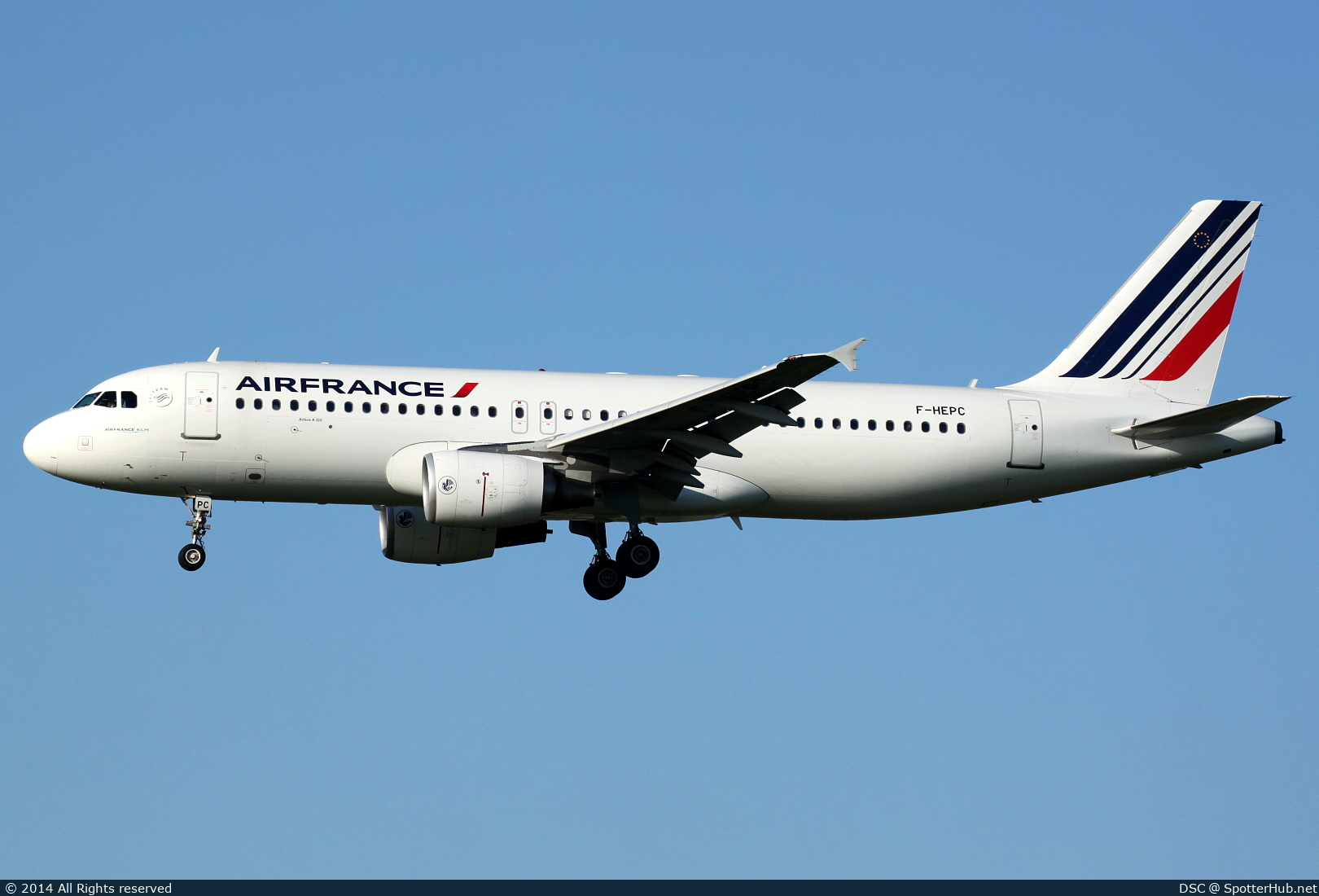 Photo of F-HEPC - Airbus A320-214 operated by Air France