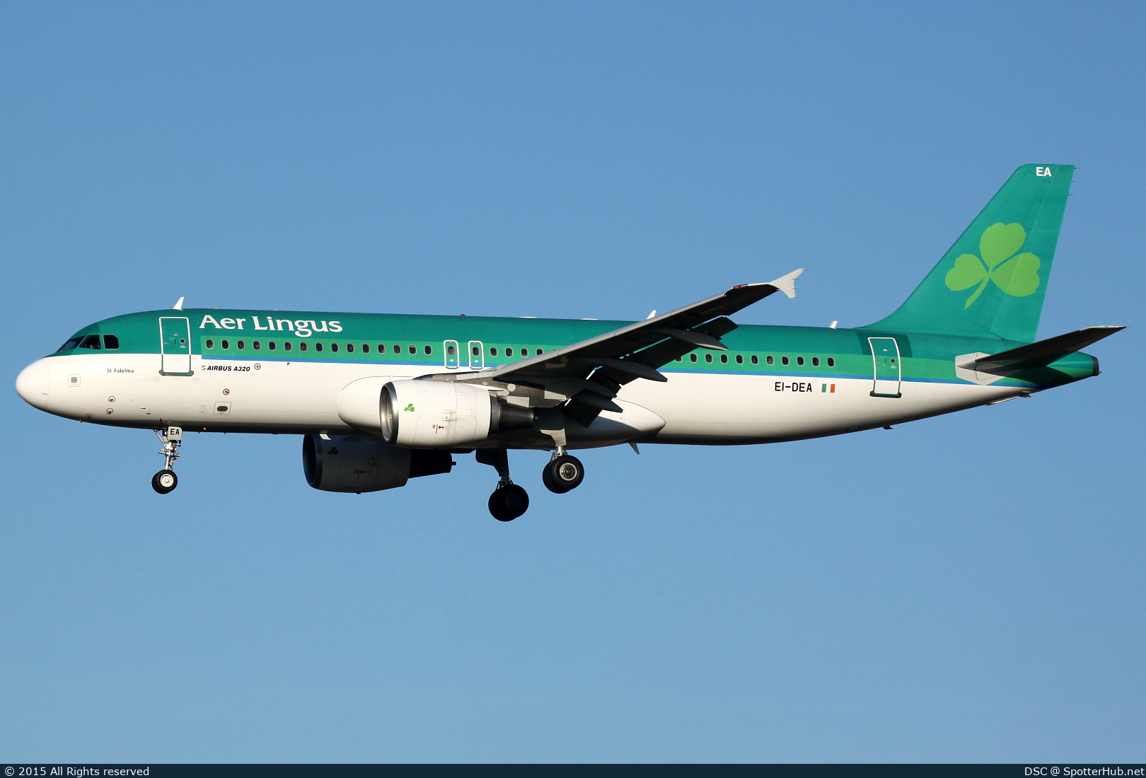 Photo of EI-DEA - Airbus A320-214 operated by Aer Lingus