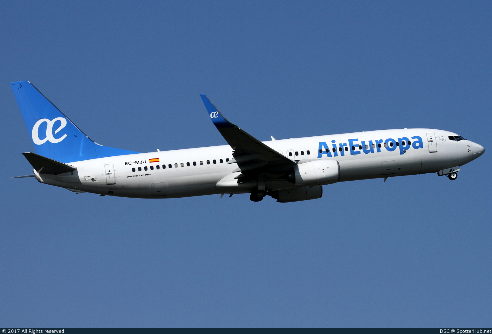 Photo of EC-MJU - Boeing 737-85P operated by Air Europa