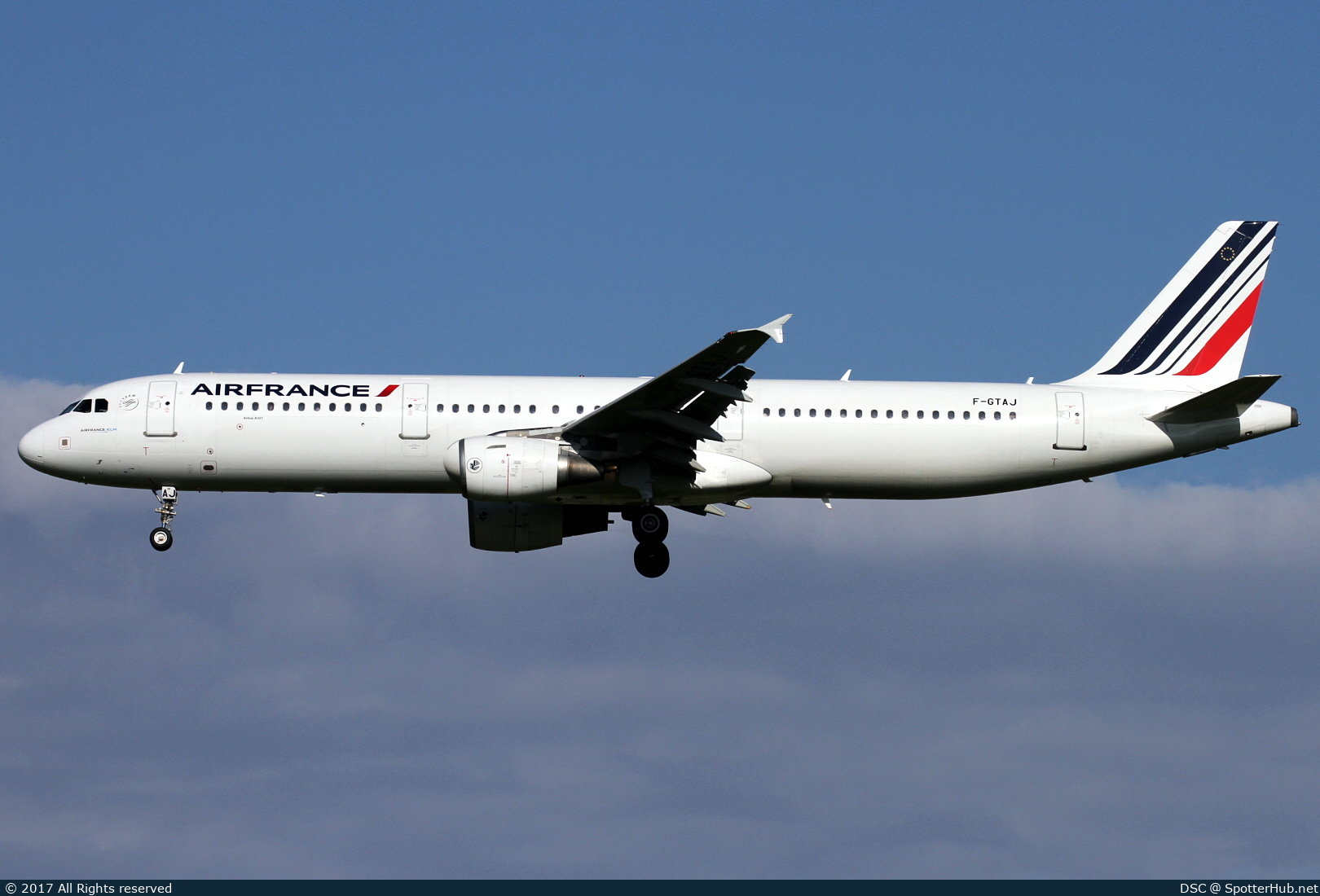 Photo of F-GTAJ - Airbus A321-212 operated by Air France