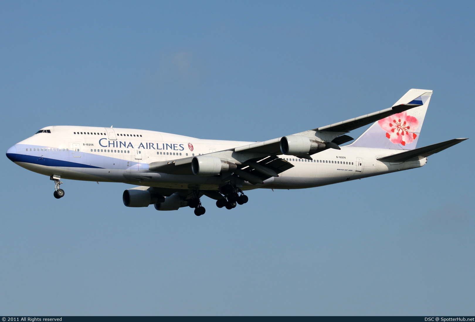 Photo of B-18206 - Boeing 747-409 operated by China Airlines