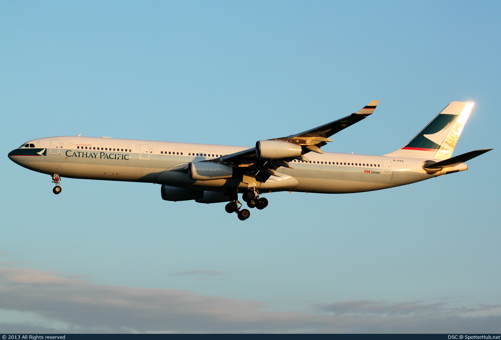 Photo of B-HXD - Airbus A340-313 operated by Cathay Pacific Airways