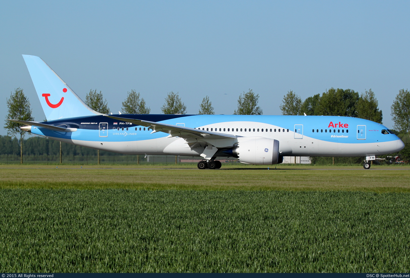 Photo of PH-TFM - Boeing 787-8 Dreamliner operated by Arke