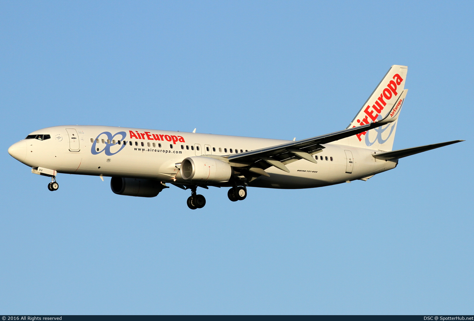 Photo of EC-LXV - Boeing 737-85P operated by Air Europa
