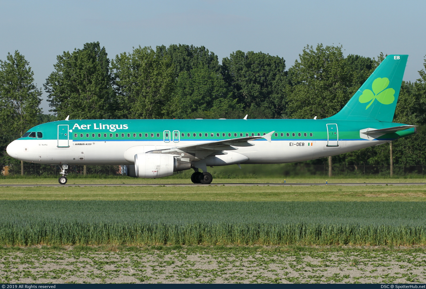 Photo of EI-DEB - Airbus A320-214 operated by Aer Lingus
