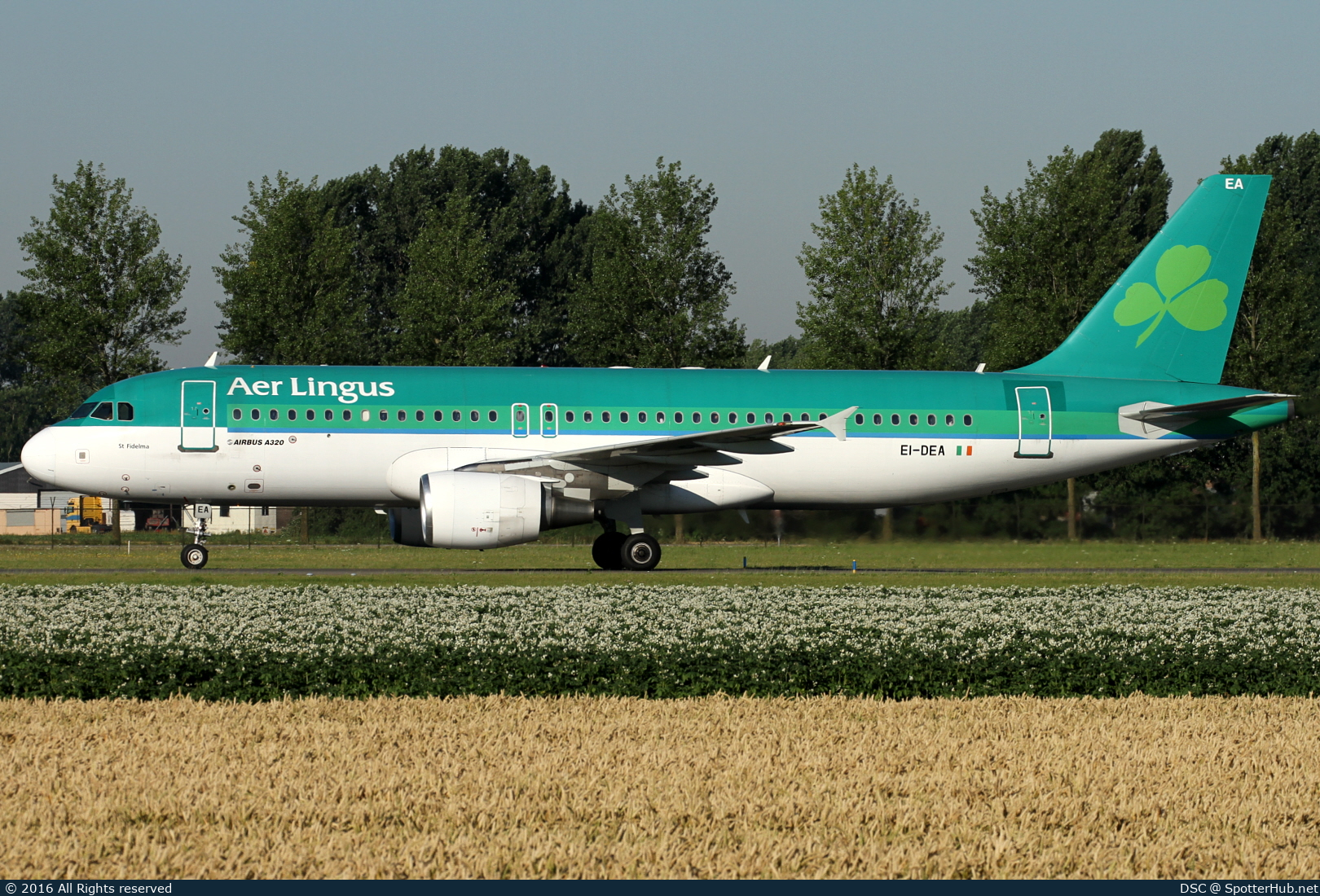 Photo of EI-DEA - Airbus A320-214 operated by Aer Lingus