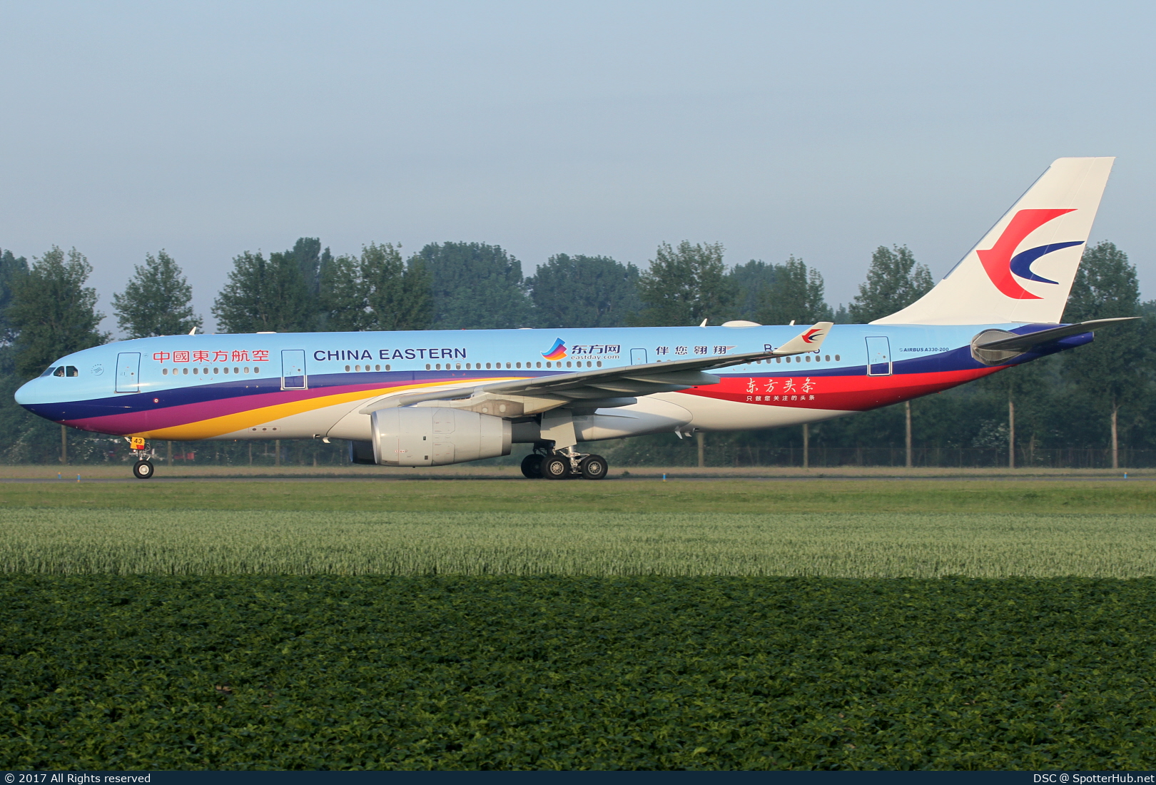 Photo of B-5943 - Airbus A330-243 operated by China Eastern Airlines