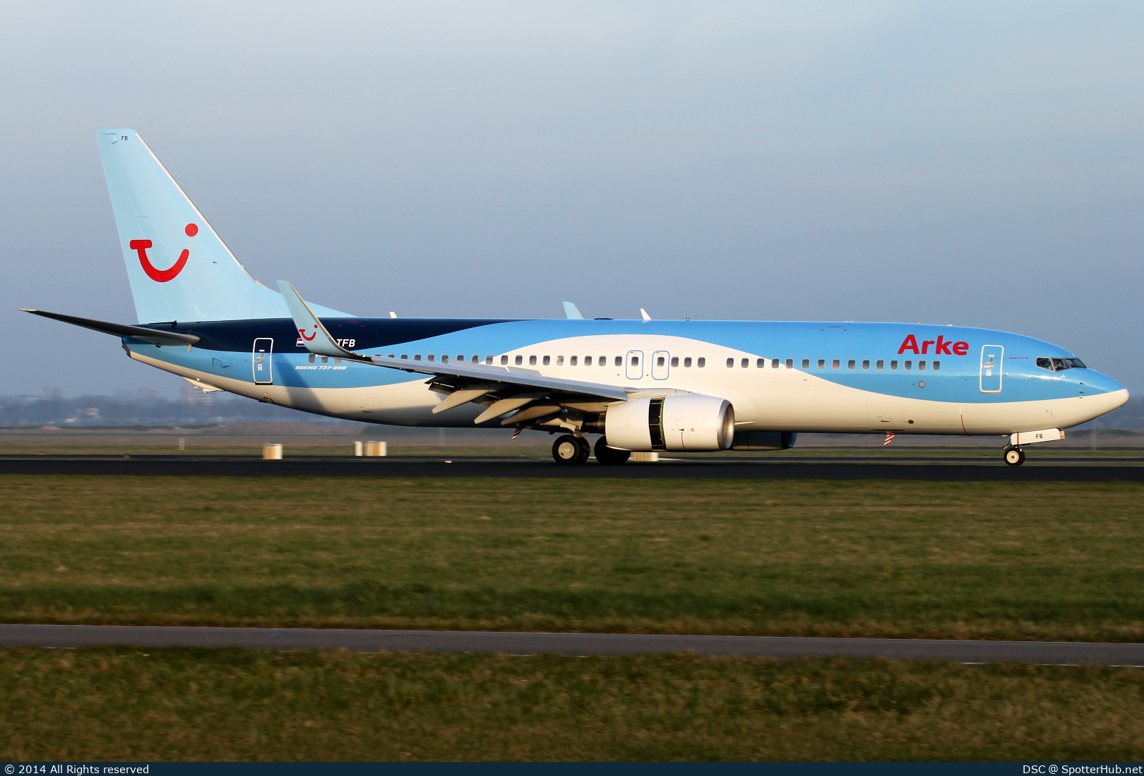 Photo of PH-TFB - Boeing 737-8K5 operated by Arke