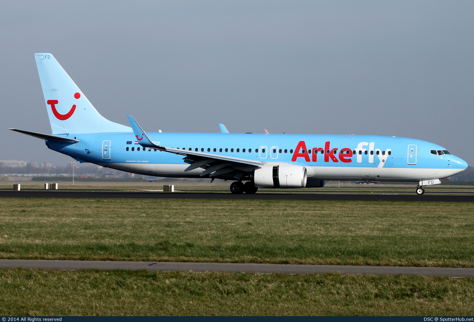 Photo of PH-TFD - Boeing 737-86N operated by Arkefly