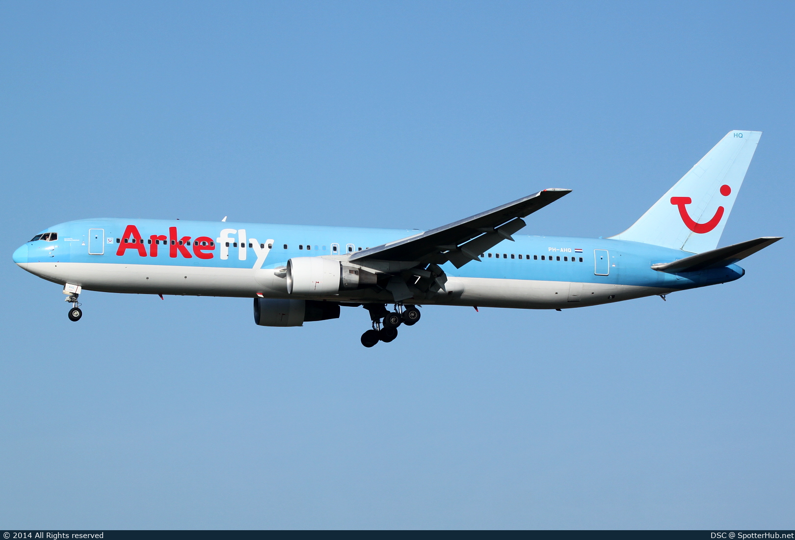 Photo of PH-AHQ - Boeing 767-383(ER) operated by Arkefly