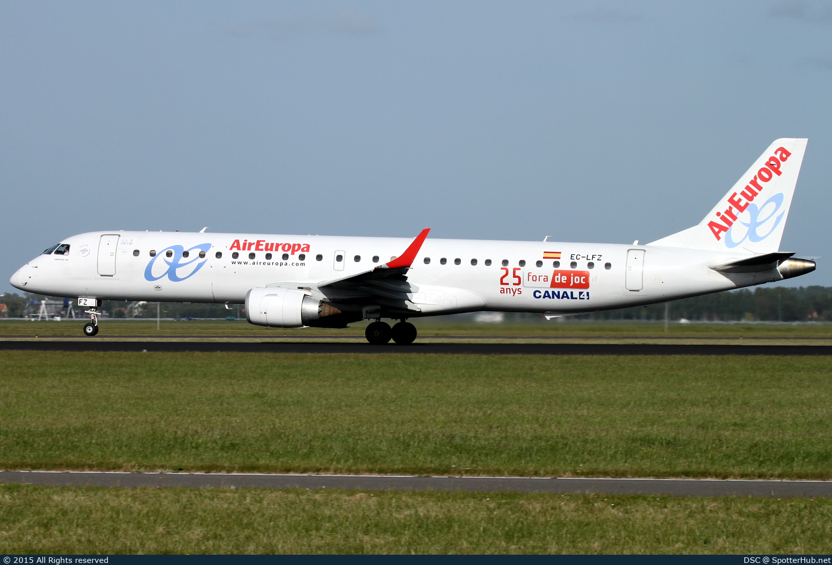 Photo of EC-LFZ - Embraer ERJ-195LR operated by Air Europa