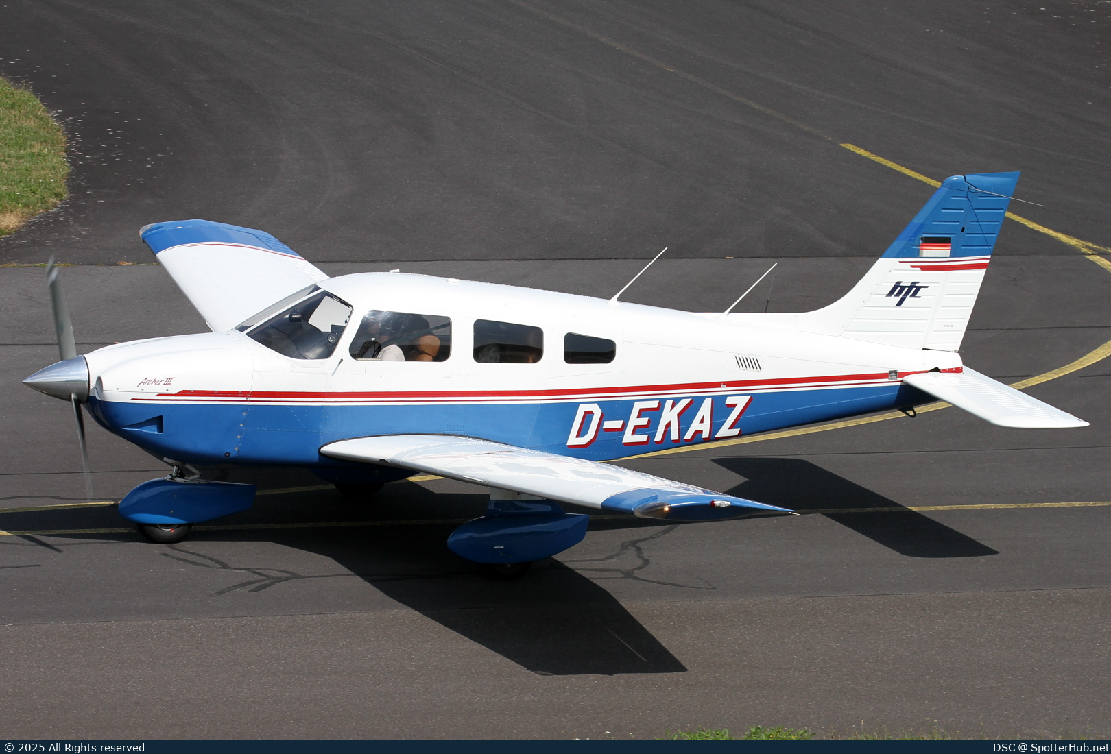 Photo of D-EKAZ - Piper PA-28-181 Archer III operated by Hanseatischer Fliegerclub Frankfurt