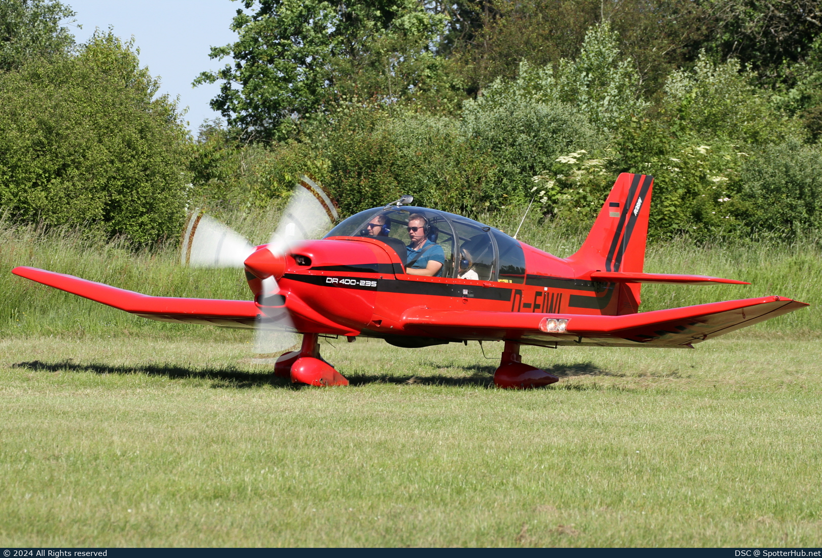Photo of D-EIWL - Robin DR400/120 Dauphin 2+2 operated by Private