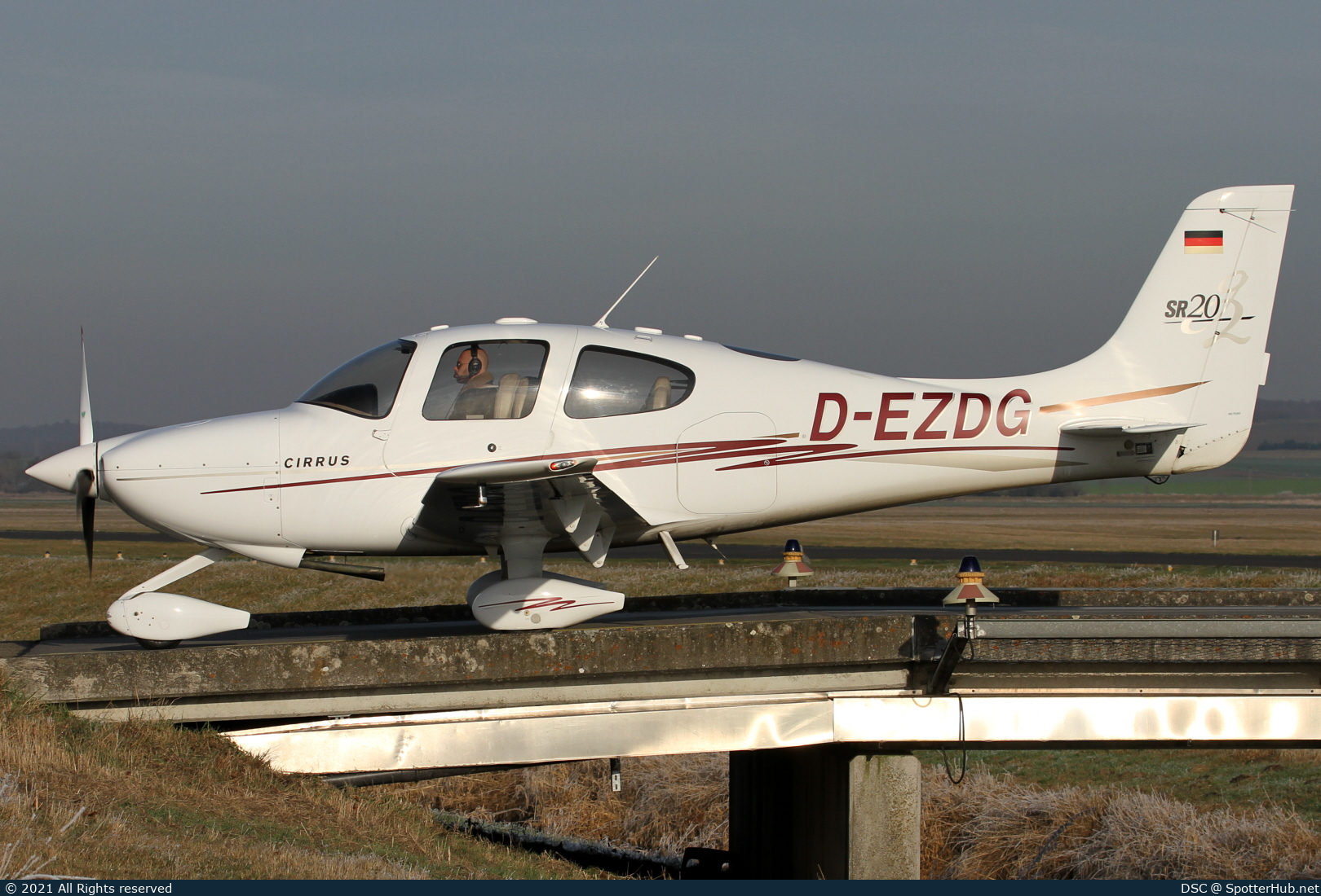 Photo of D-EZDG - Cirrus SR20 G2 operated by Motorflugschule Egelsbach