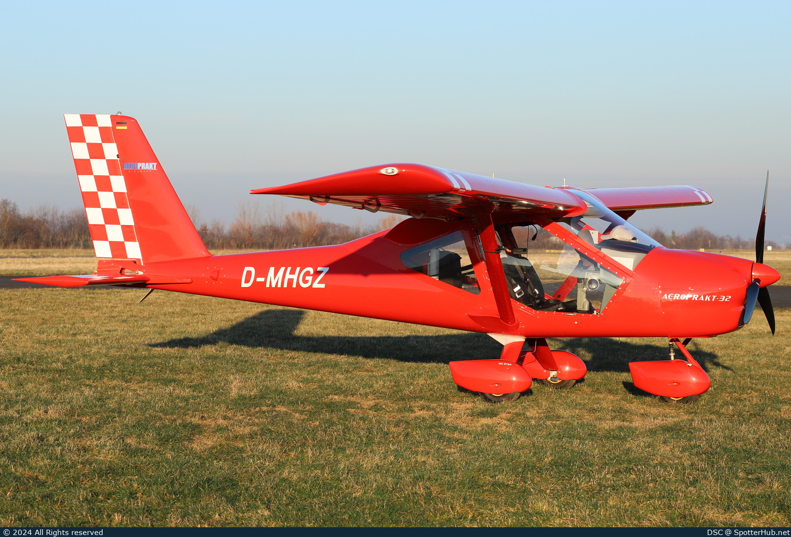 Photo of D-MHGZ - Aeroprakt A-32 operated by Private