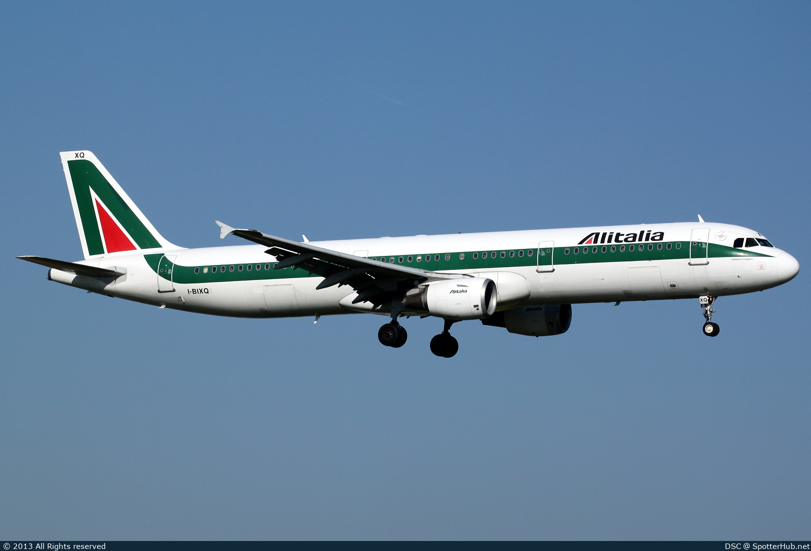 Photo of I-BIXQ - Airbus A321-112 operated by Alitalia