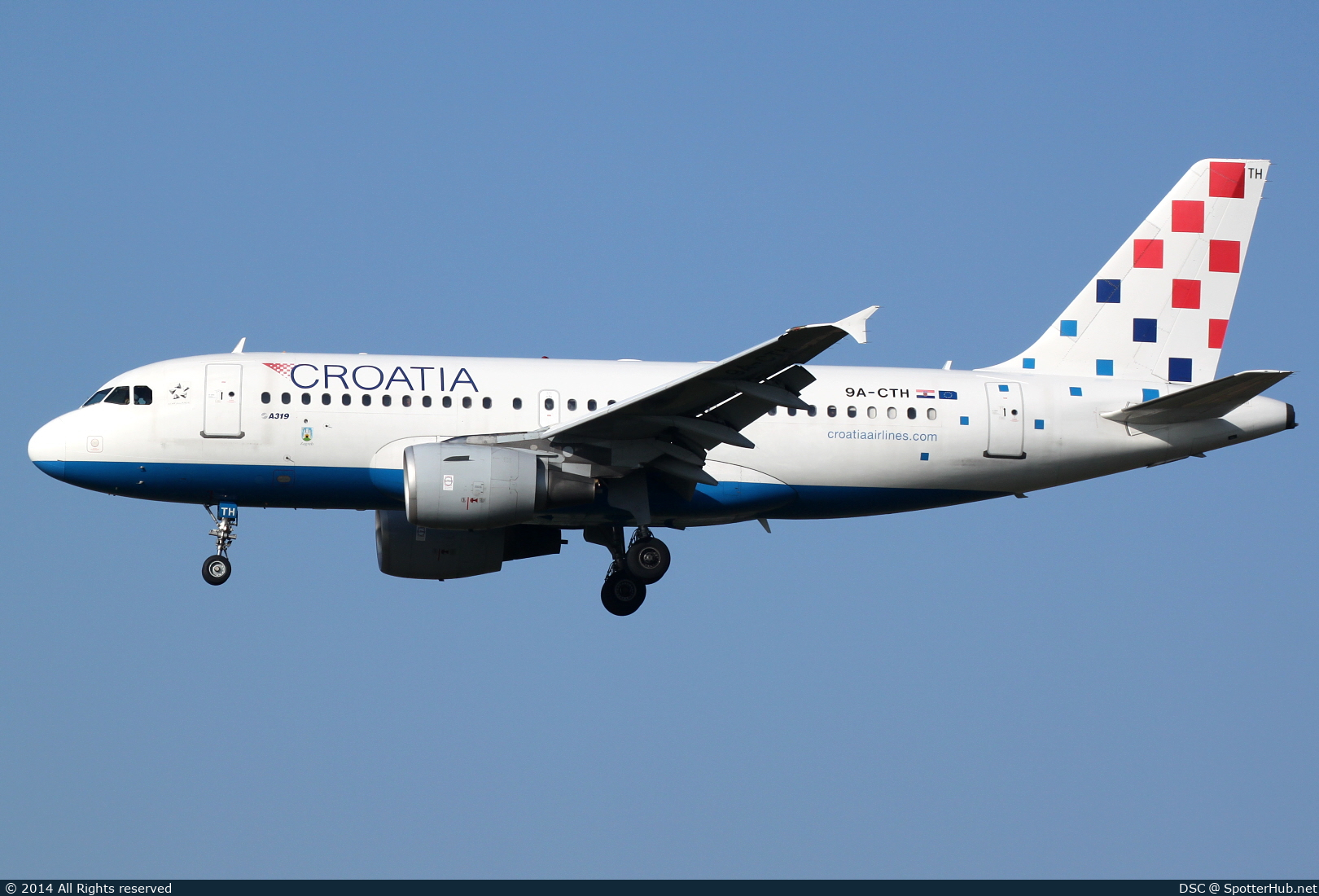 Photo of 9A-CTH - Airbus A319-112 operated by Croatia Airlines