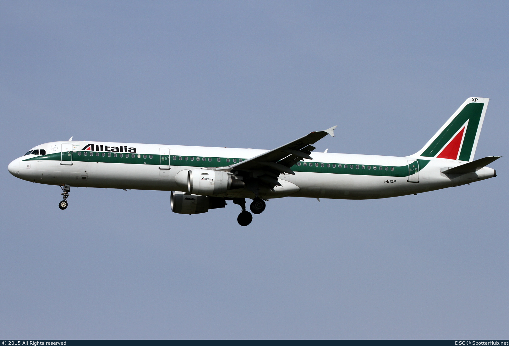 Photo of I-BIXP - Airbus A321-112 operated by Alitalia