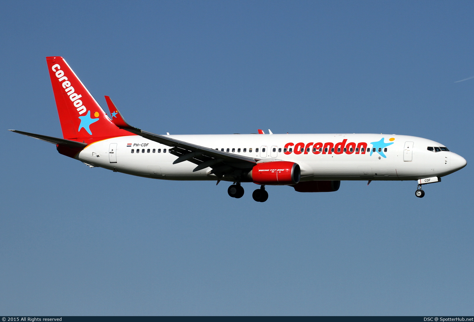 Photo of PH-CDF - Boeing 737-804 operated by Corendon Dutch Airlines