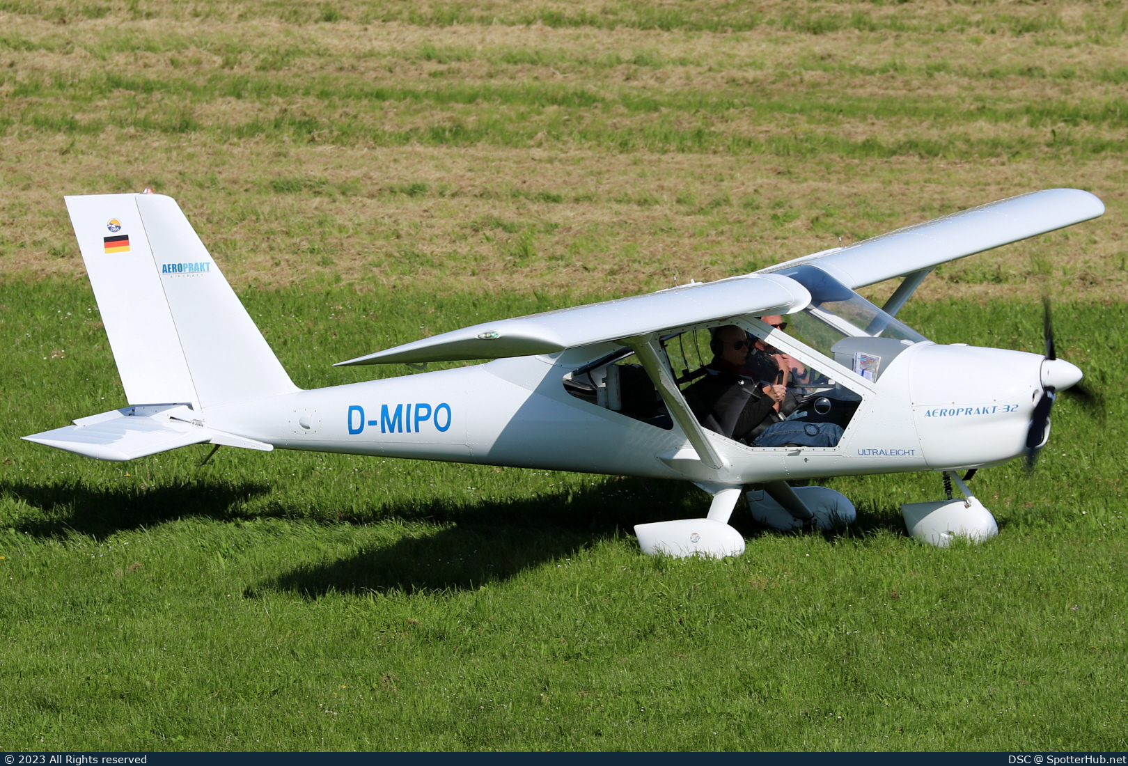 Photo of D-MIPO - Aeroprakt A-32 operated by Luftsportgemeinschaft Siebengebirge
