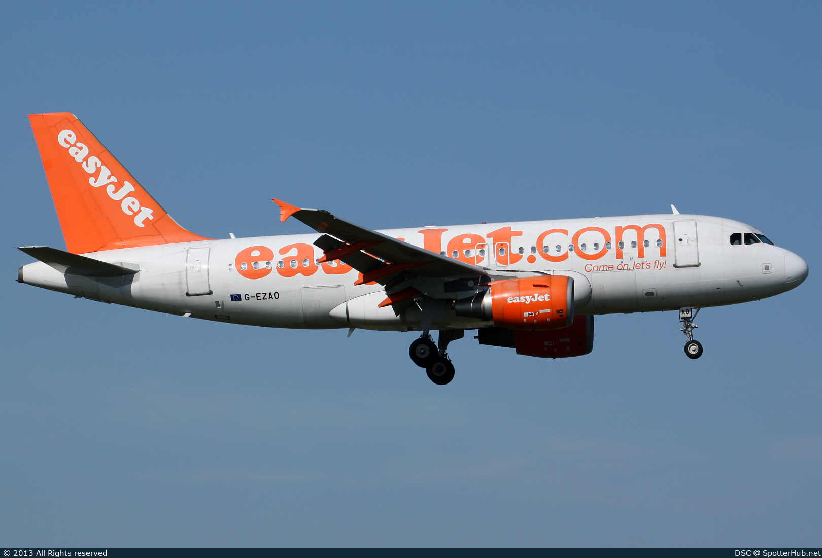 Photo of G-EZAO - Airbus A319-111 operated by easyJet