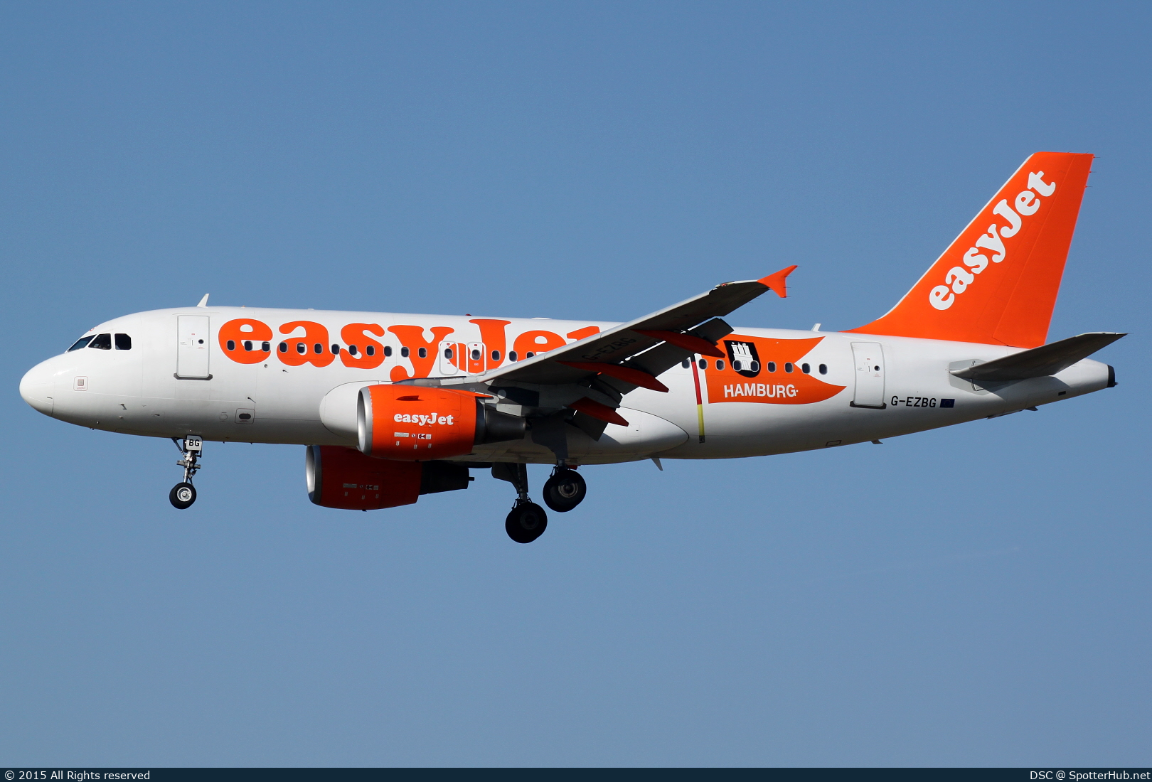 Photo of G-EZBG - Airbus A319-111 operated by easyJet