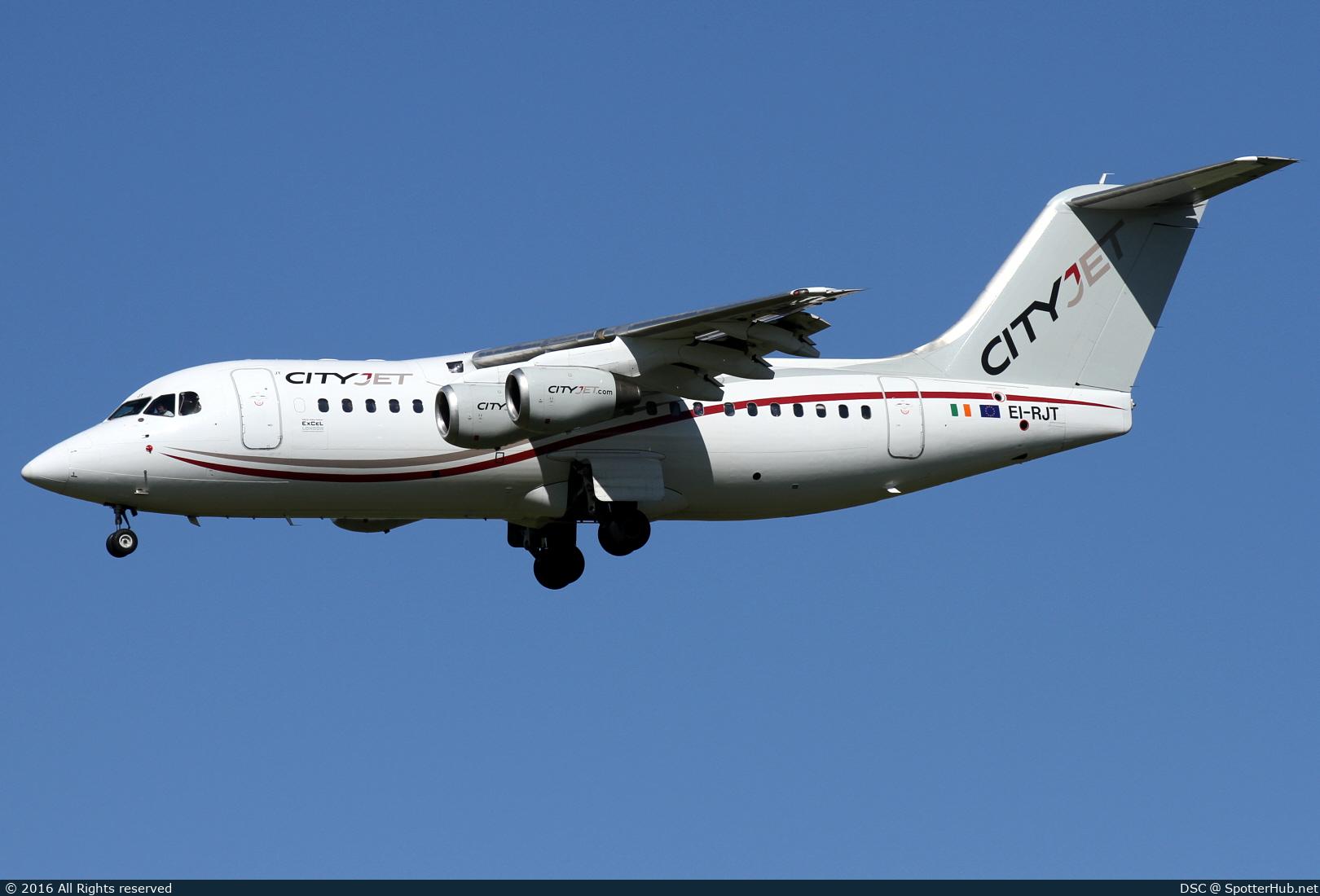 Photo of EI-RJT - British Aerospace Avro RJ85 operated by CityJet