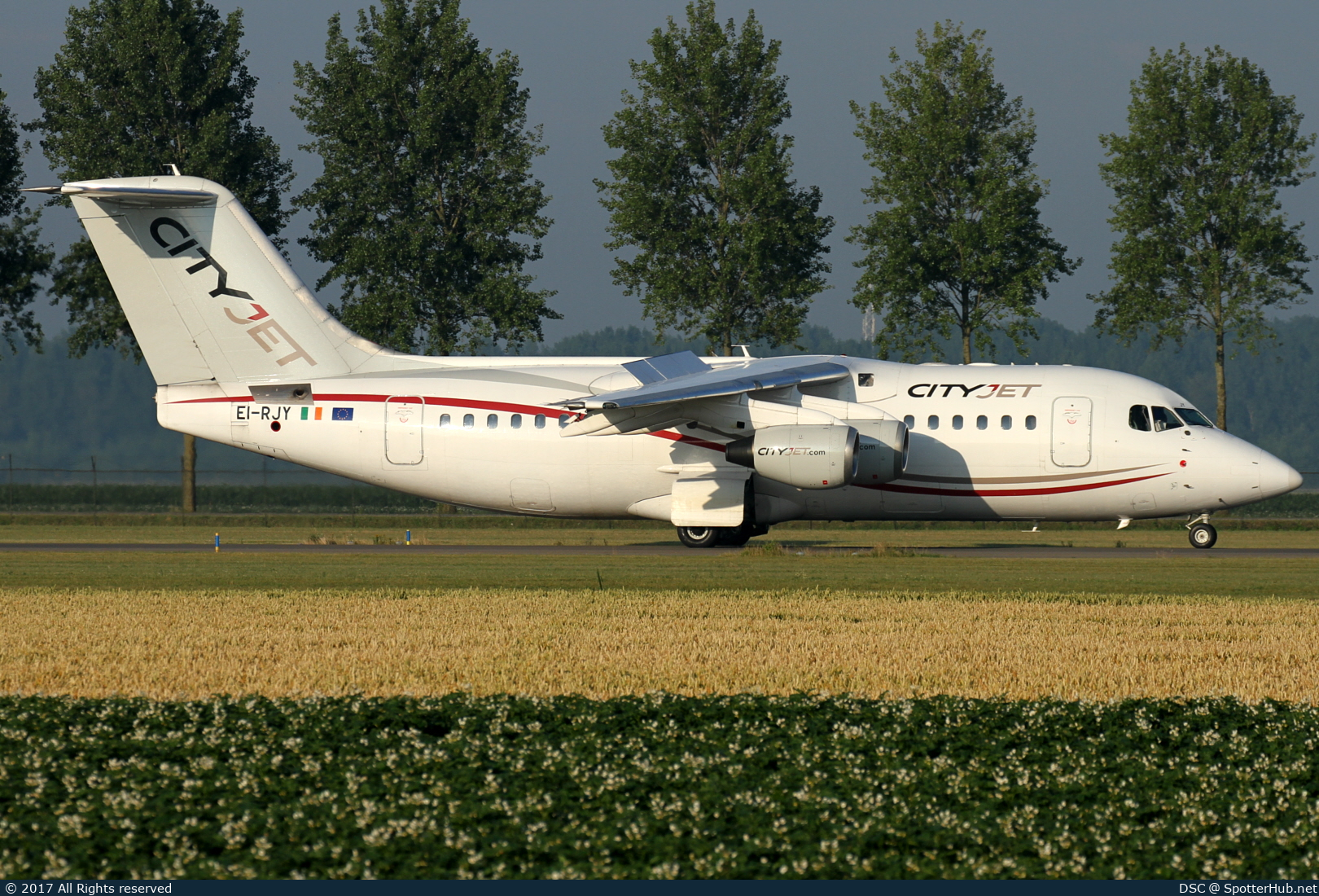 Photo of EI-RJY - British Aerospace Avro RJ85 operated by CityJet