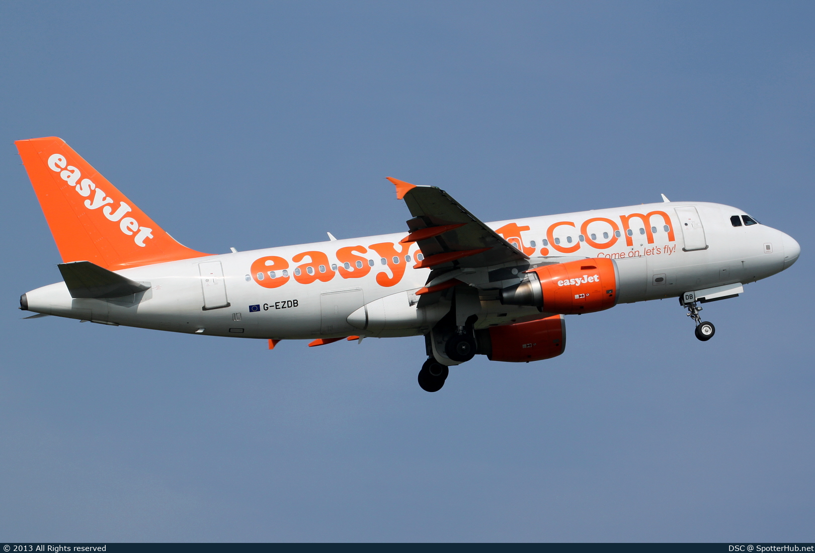 Photo of G-EZDB - Airbus A319-111 operated by easyJet