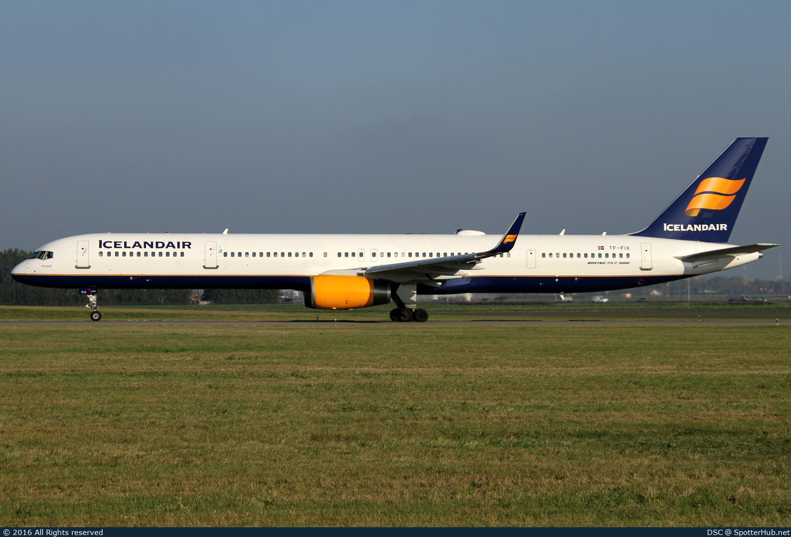 Photo of TF-FIX - Boeing 757-308 operated by Icelandair
