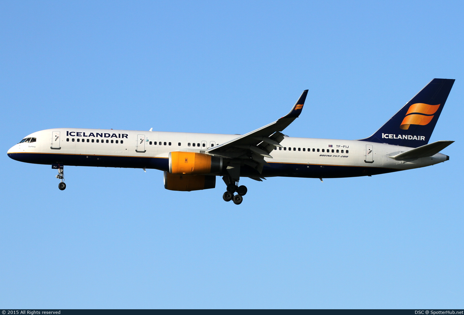 Photo of TF-FIJ - Boeing 757-208 operated by Icelandair