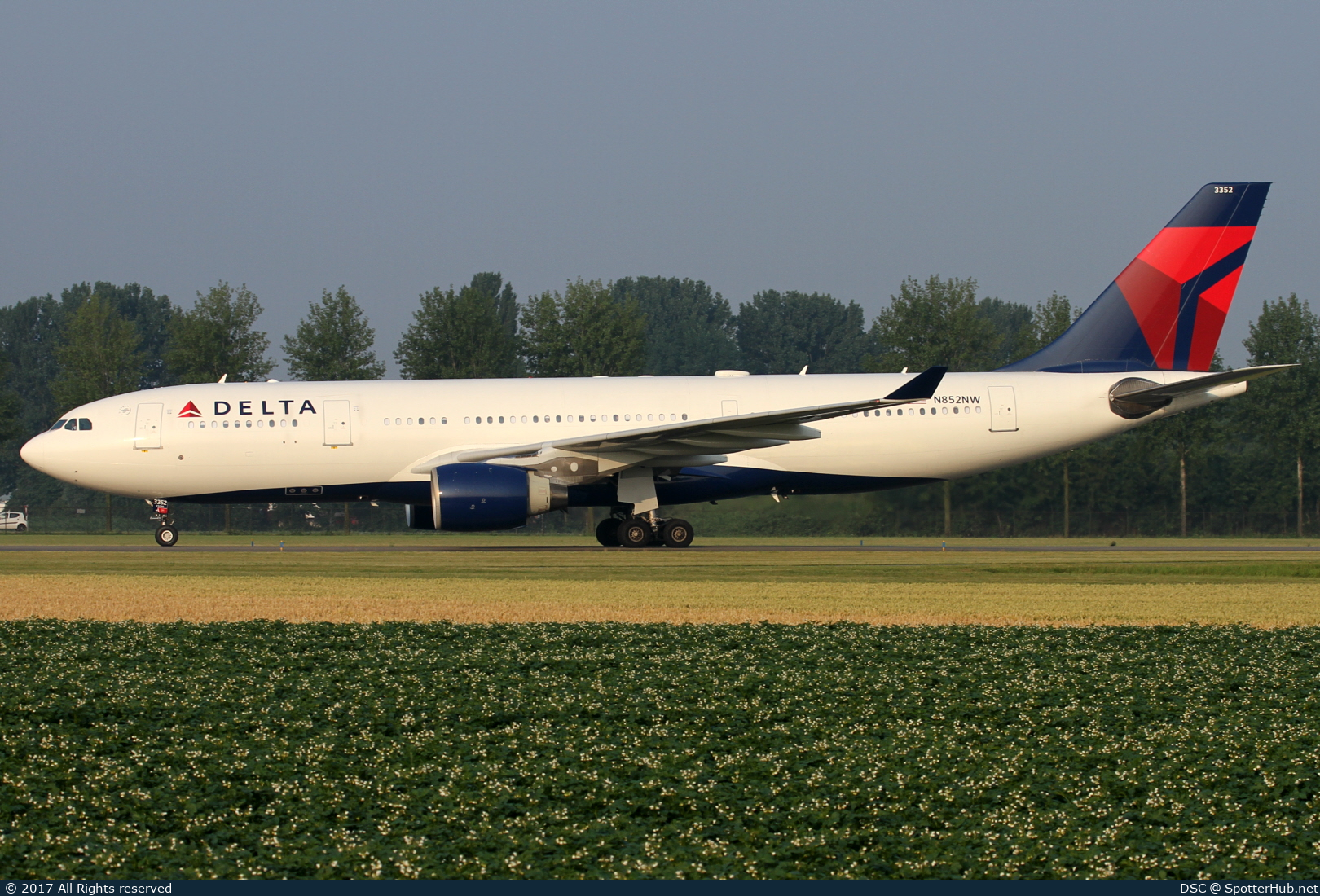 Photo of N852NW - Airbus A330-223 operated by Delta Air Lines