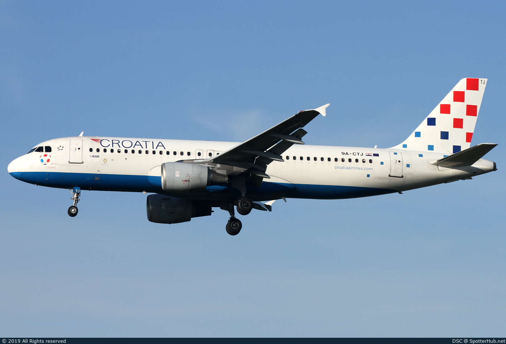 Photo of 9A-CTJ - Airbus A320-214 operated by Croatia Airlines