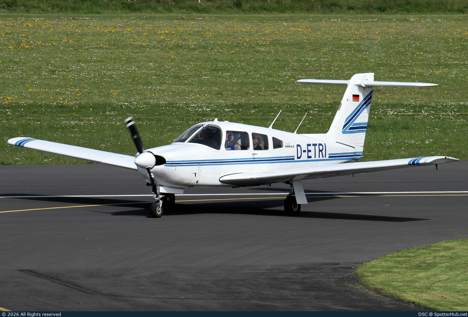 Photo of D-ETRI - Piper PA-28RT-201 Arrow IV operated by Private