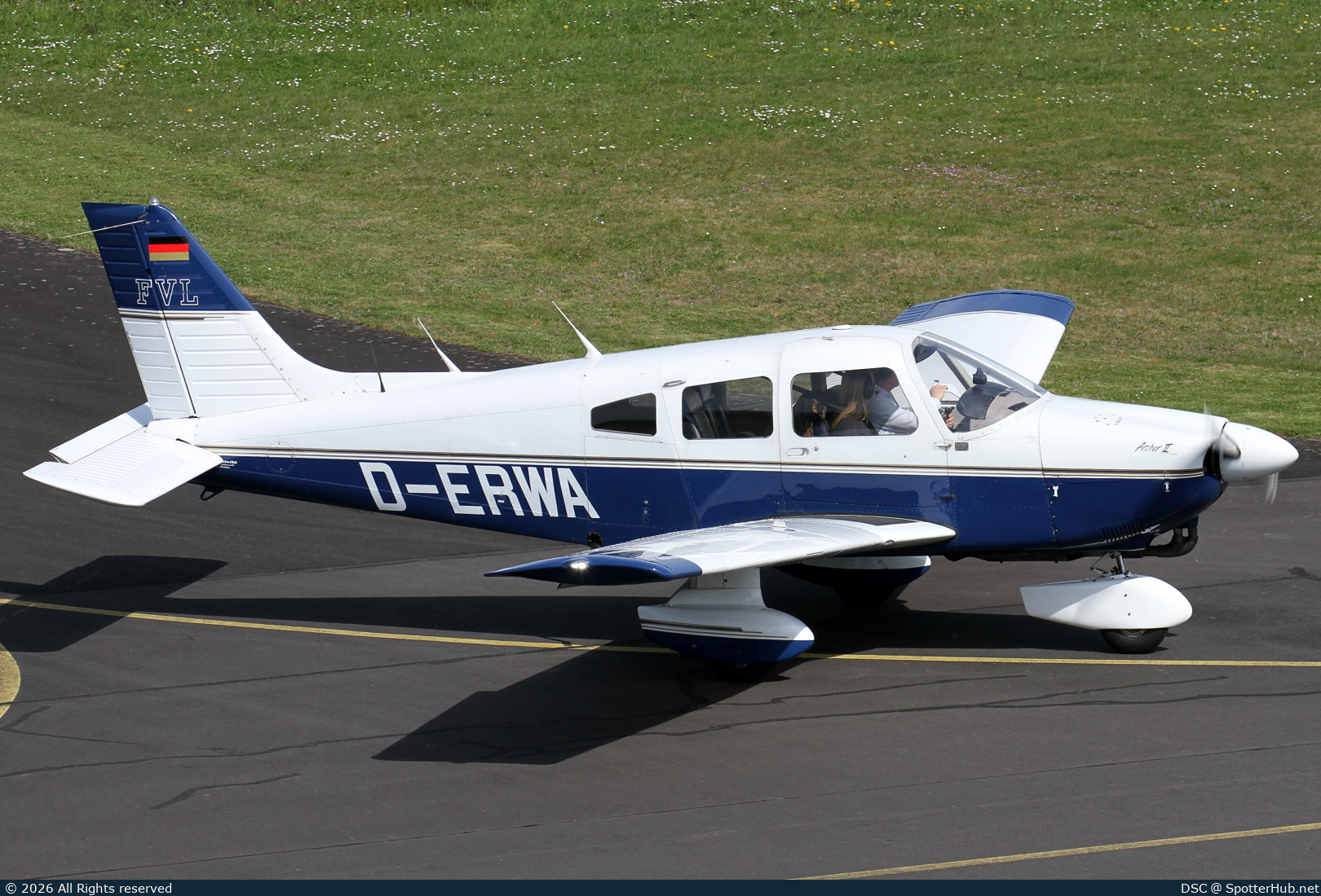 Photo of D-ERWA - Piper PA-28-181 Archer II operated by FVL Frankfurter Verein für Luftfahrt